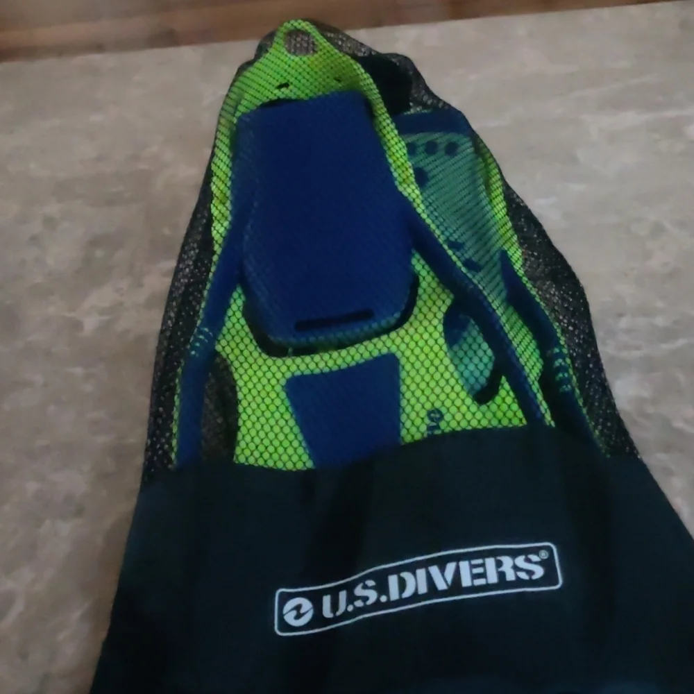 - Kids Us divers